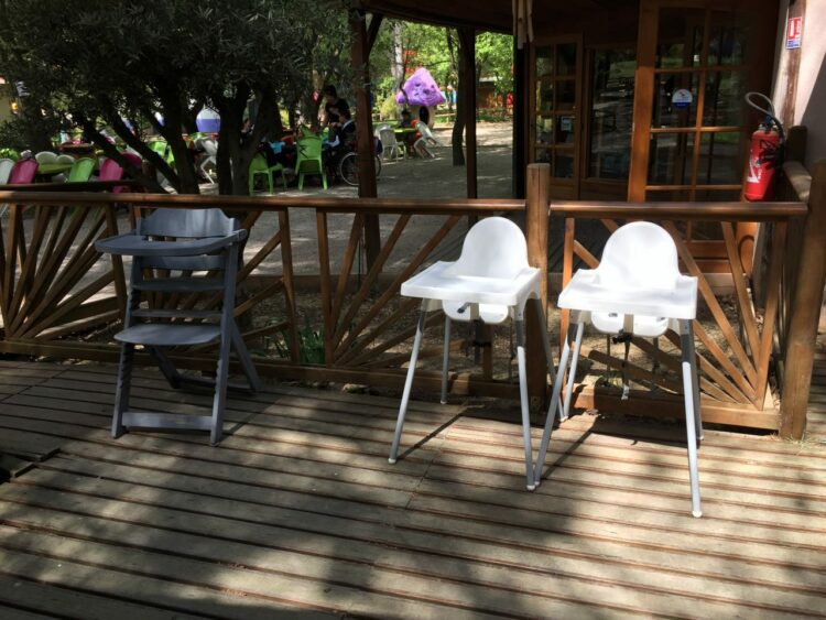 Village des automates-chaises hautes